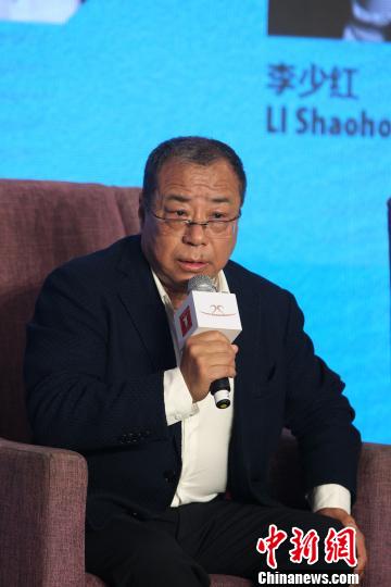 中国电影家协会副主席、著名导演尹力在论坛上发言。供图